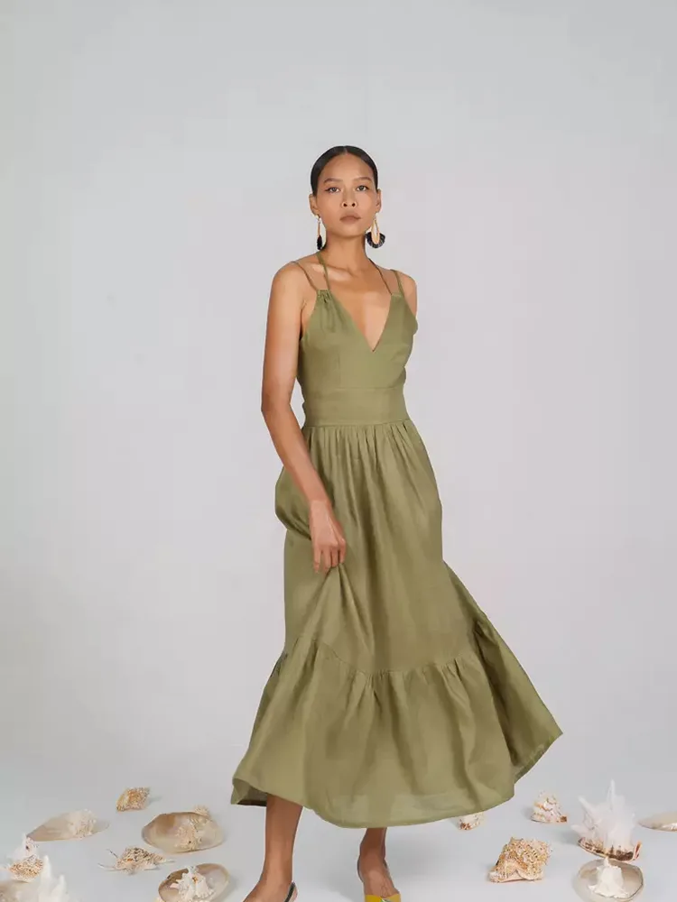 Čo robí Lady Deep V-Neck dlhá ležérna bielizeň špeciálne?